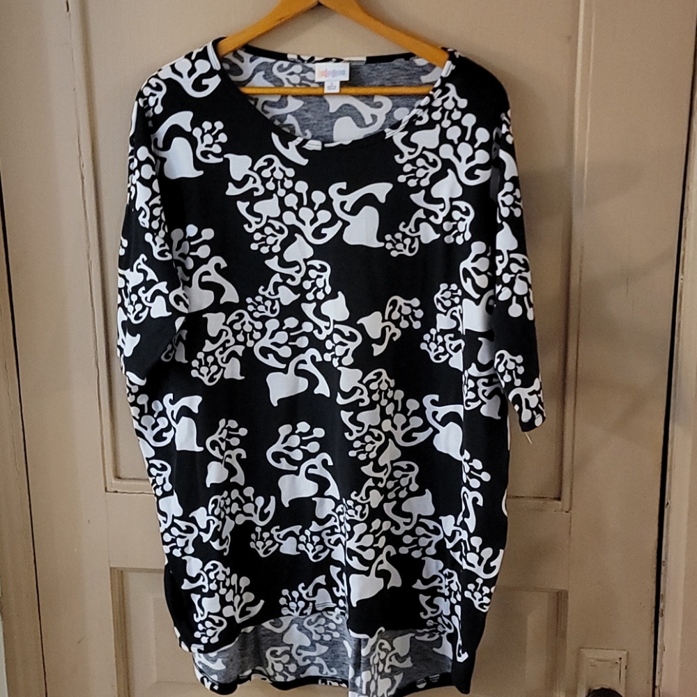 LuLaRoe Overthrow Shirt Sz S